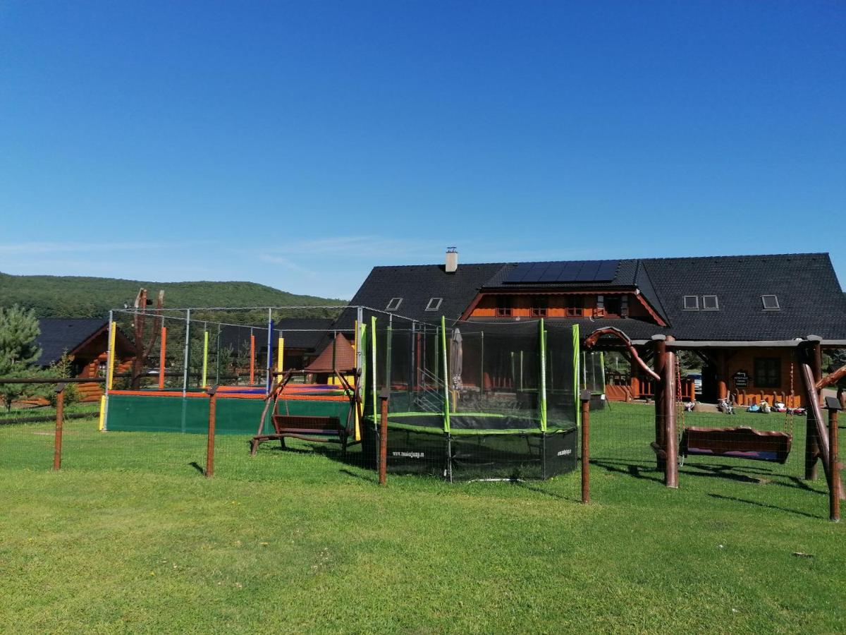 Hotel Camp Pacho Prievidza Exterior foto